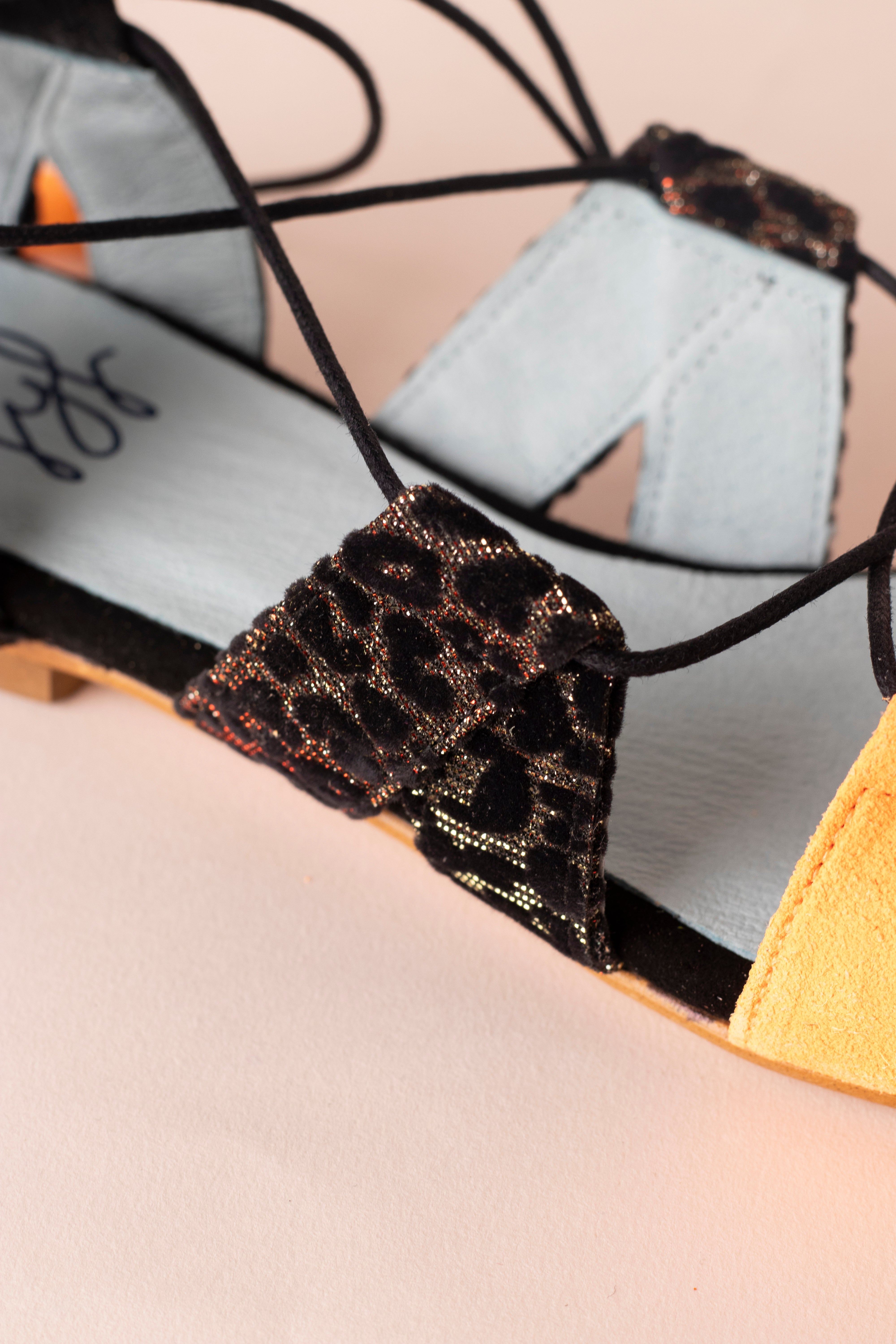 Sandalia Frida black