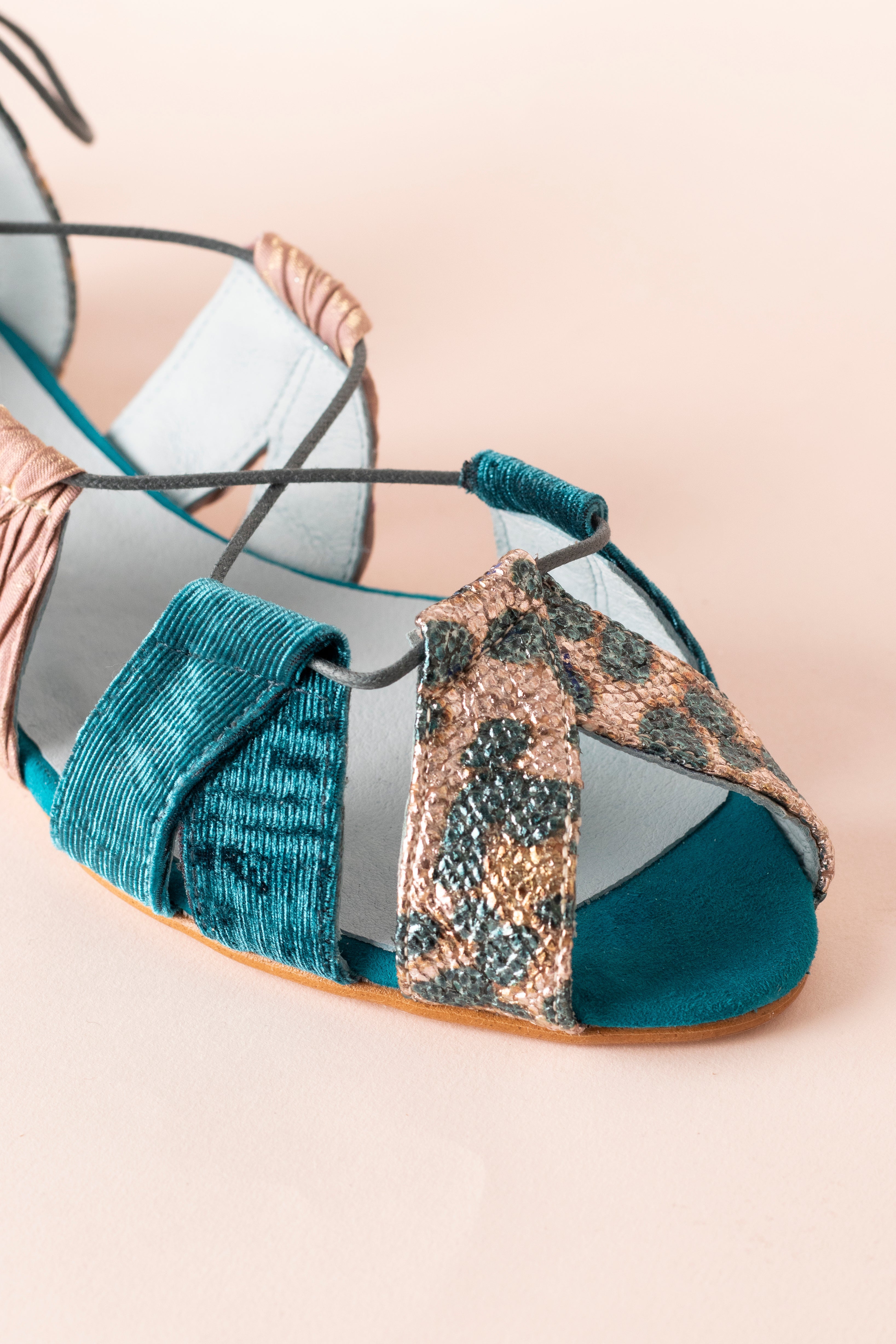 Sandalia Frida Leopard